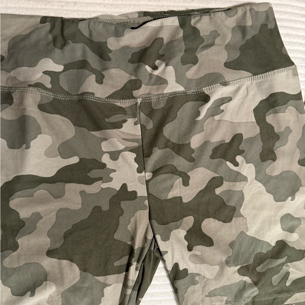 Camo Women's Shorts